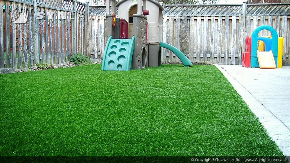 artificial-grass-for-play-areas-033